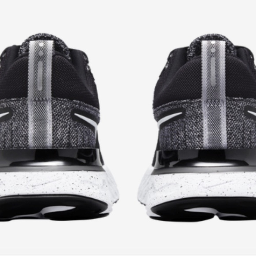 Nike React Infinity Run Flyknit - image 2